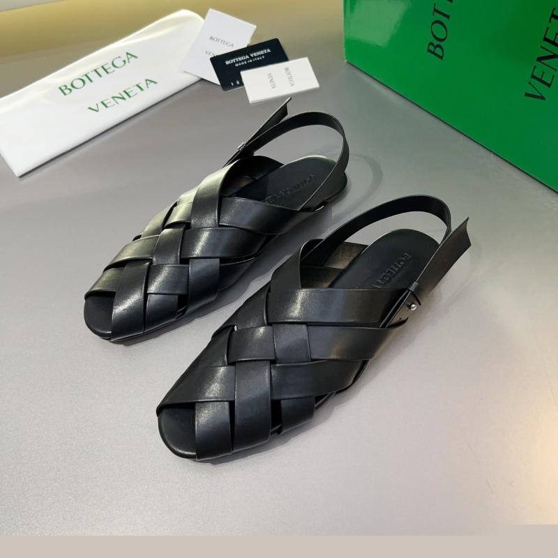 bo*te*ga Ve*ne*ta sandals